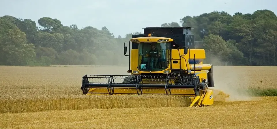 Grain Combine Harvesters: working principle, function and precautions for use