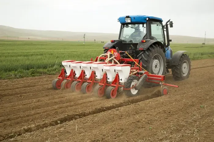Double Row Air Suction Precision Seeder