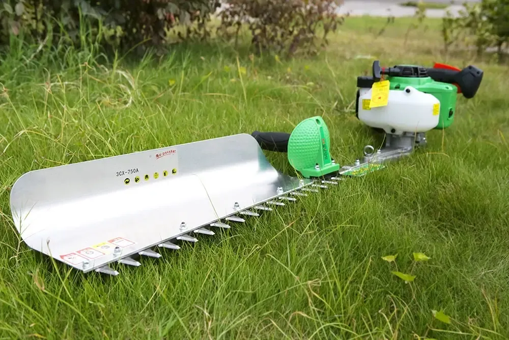 Petrol Hedge Trimmers