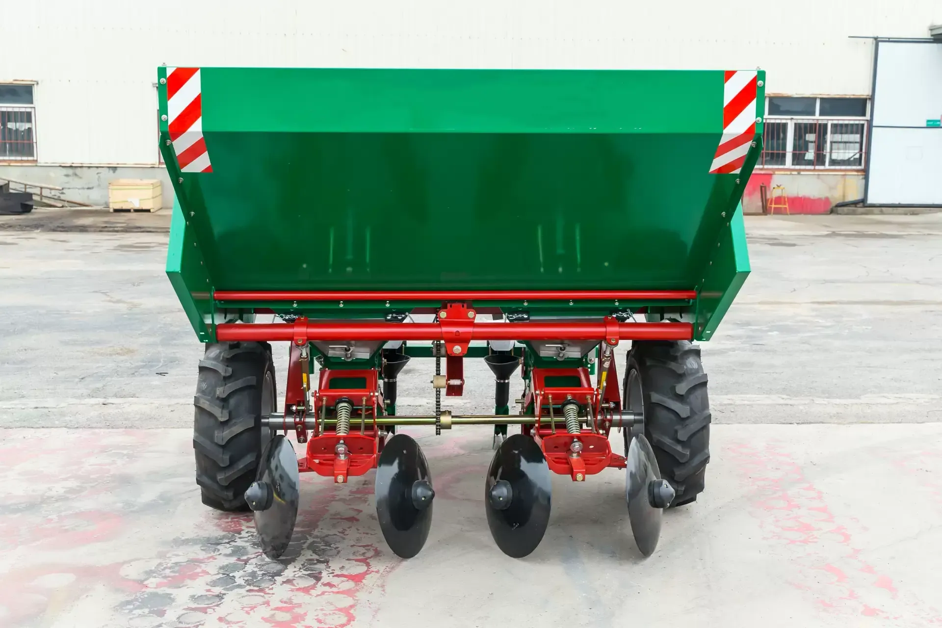 Medium-Sized Potato Planter