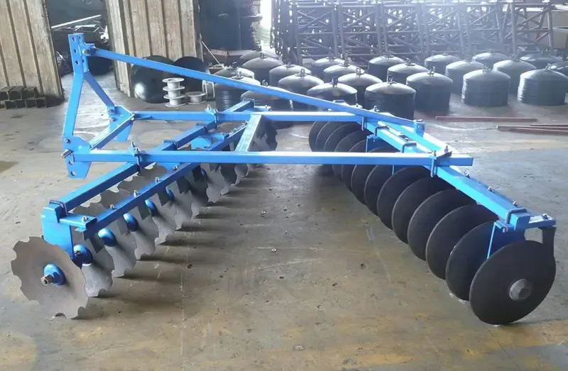 Mounted Offset Medium Disc Harrow