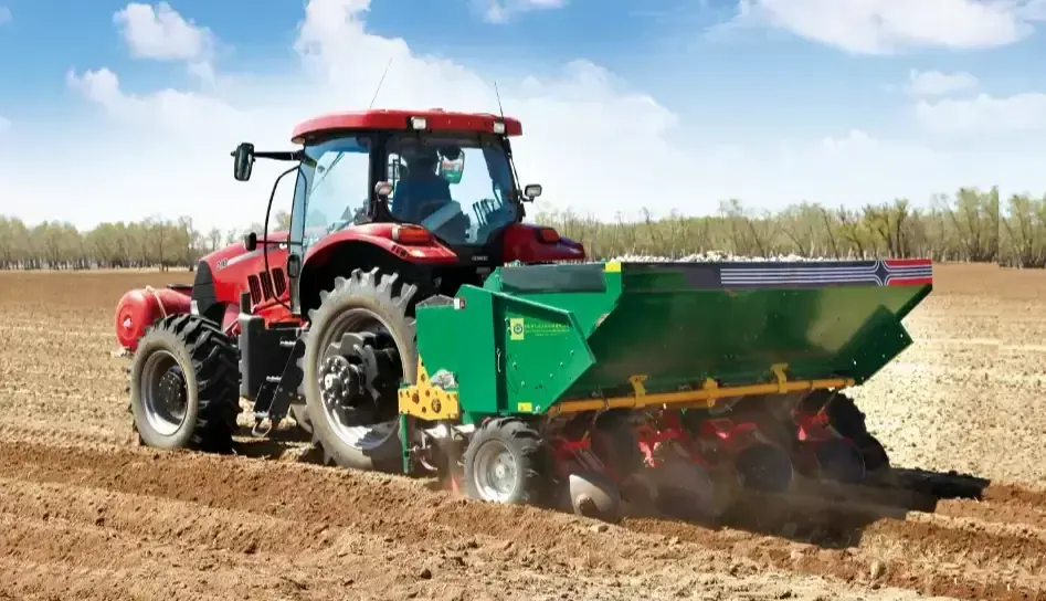 Potato precision planter working with high adaptability